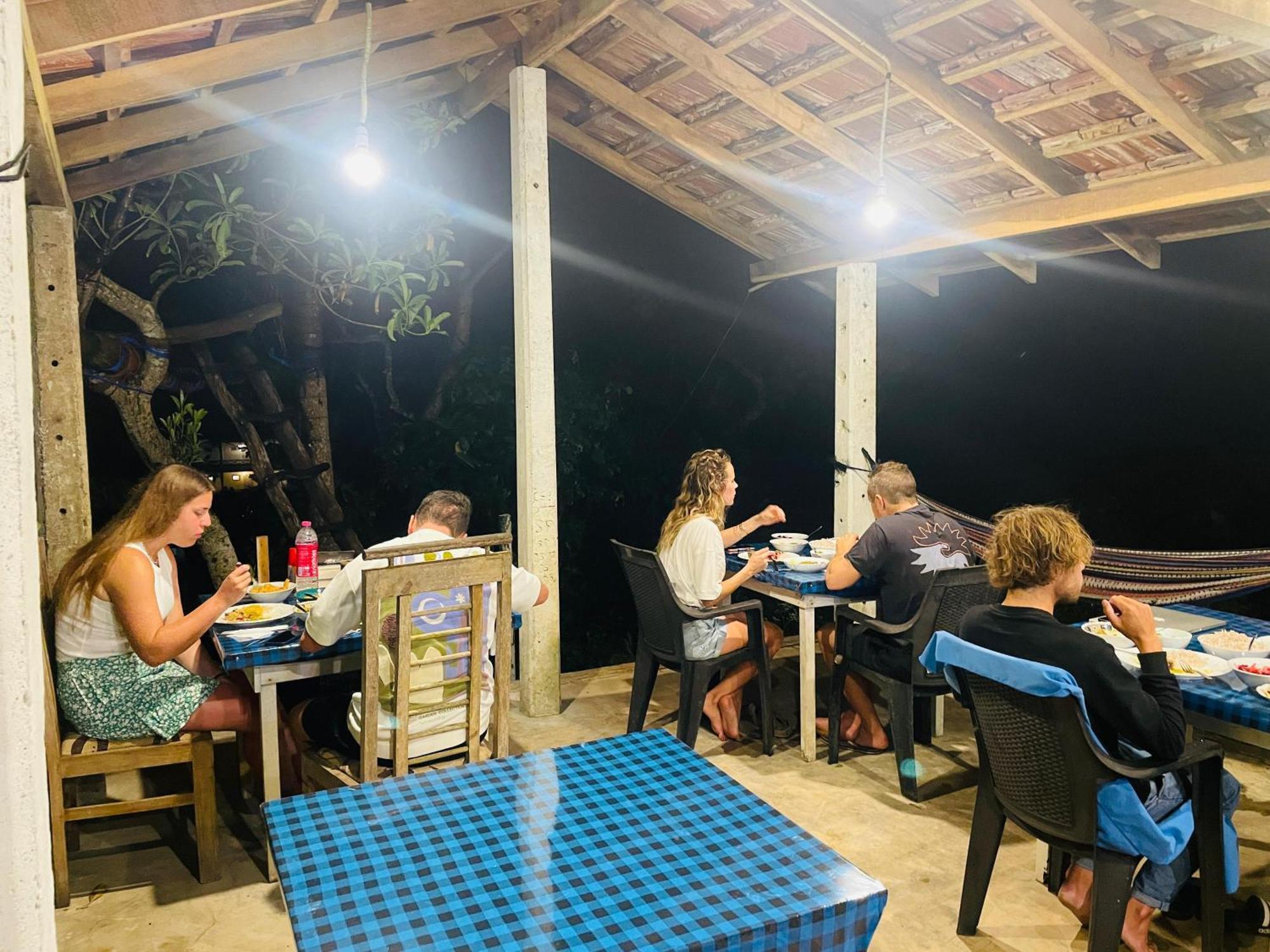 Bed and Breakfast Sky Mountain Cafe With Seaview Велигама Экстерьер фото